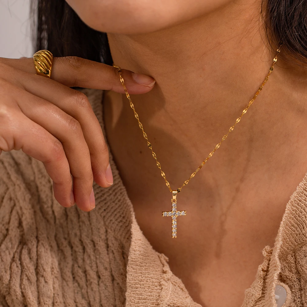 18k Gold Cross Necklace