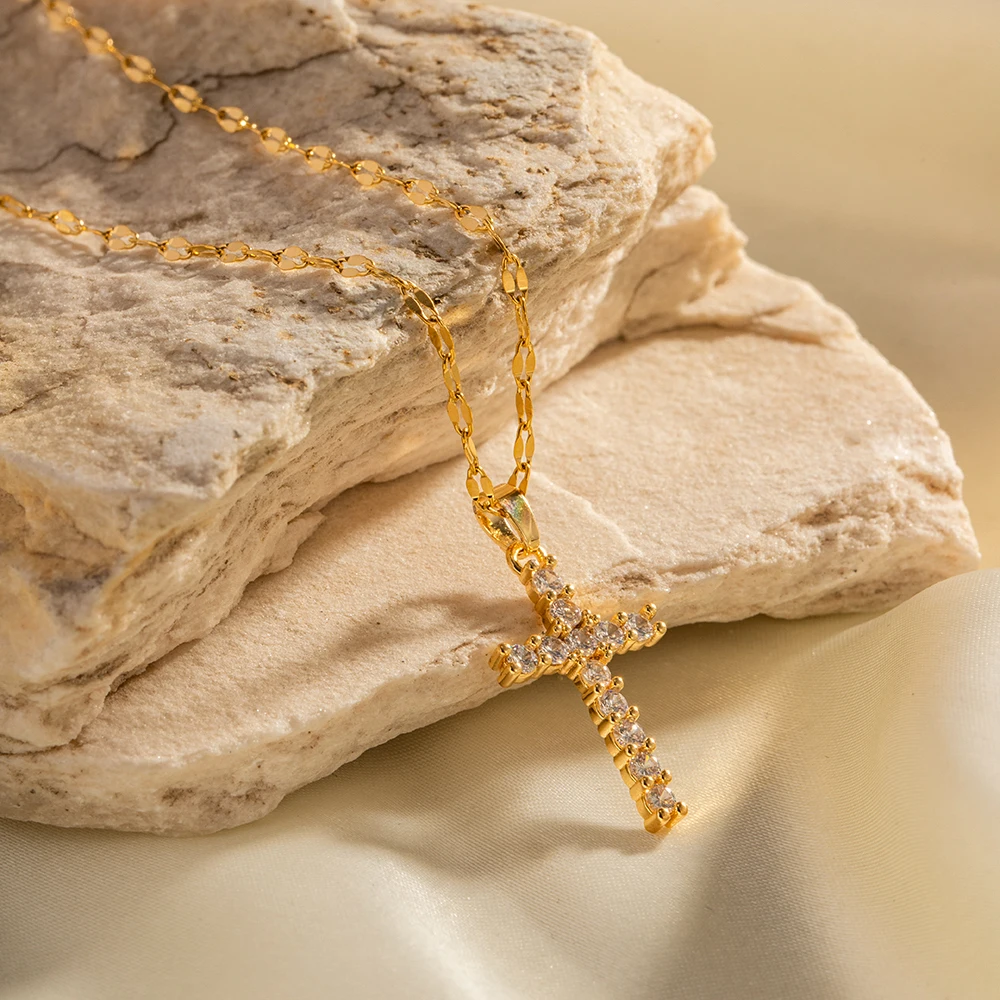 18k Gold Cross Necklace